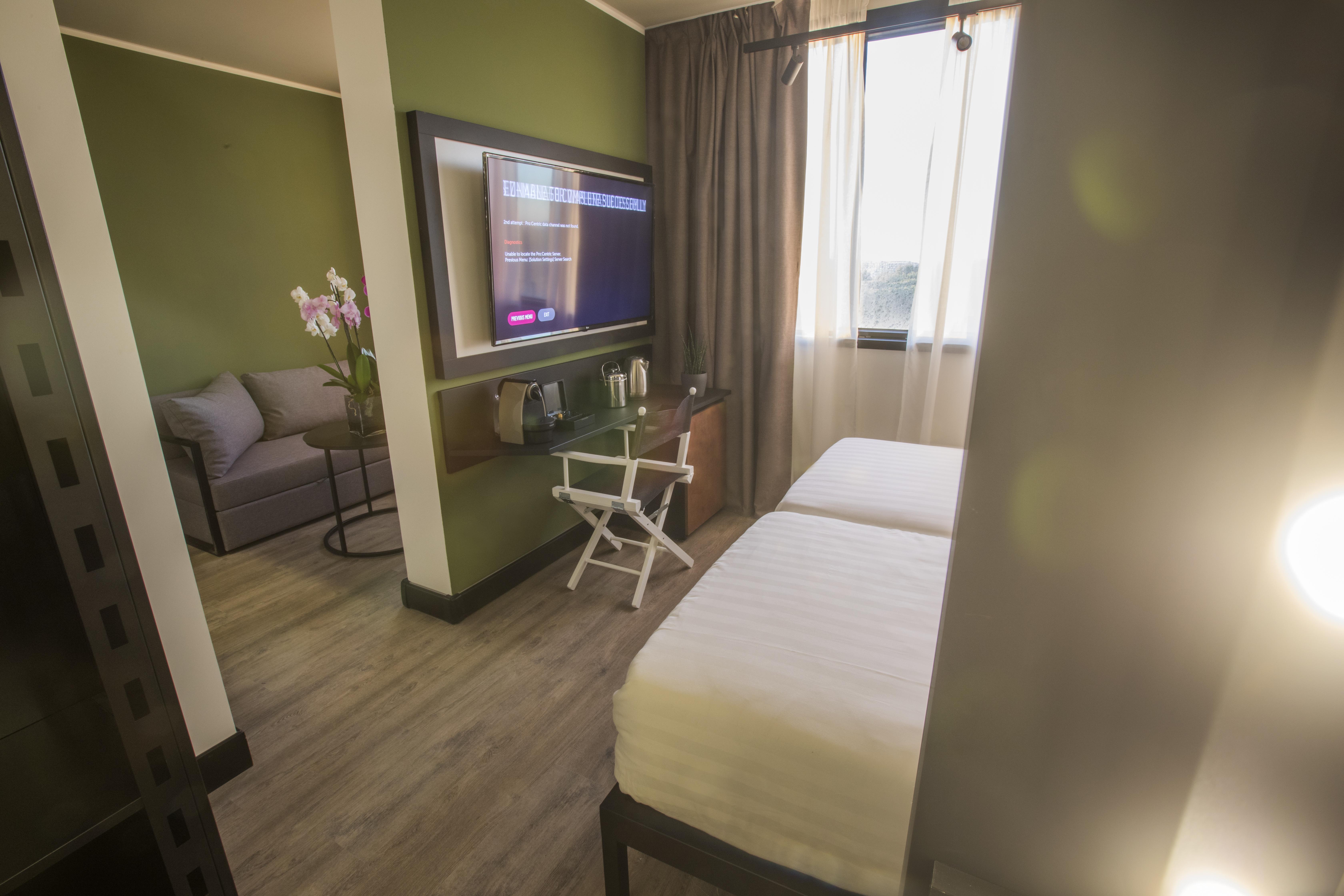 Mercure Cinecitta 4*