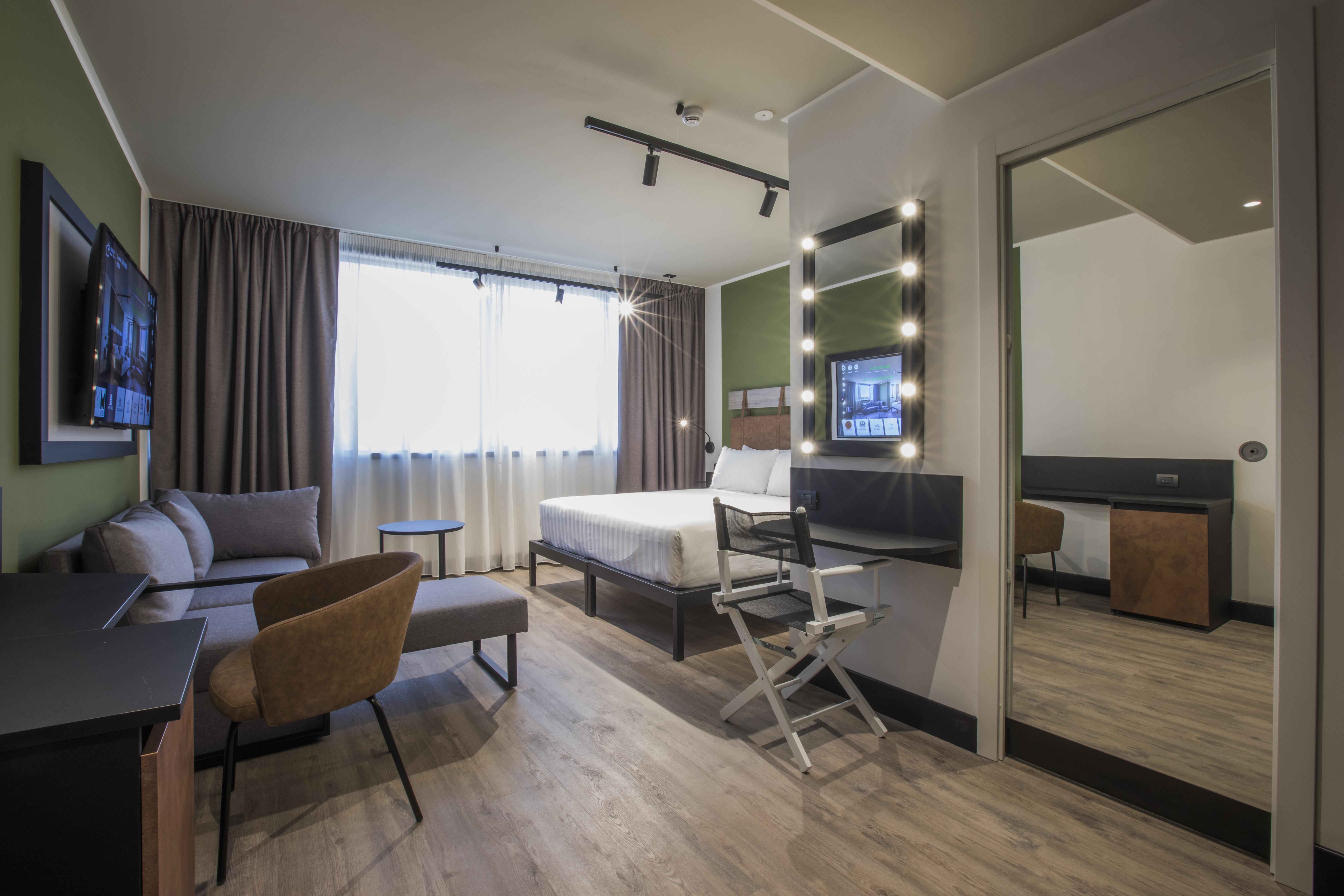 Hotel Mercure Cinecitta Rome