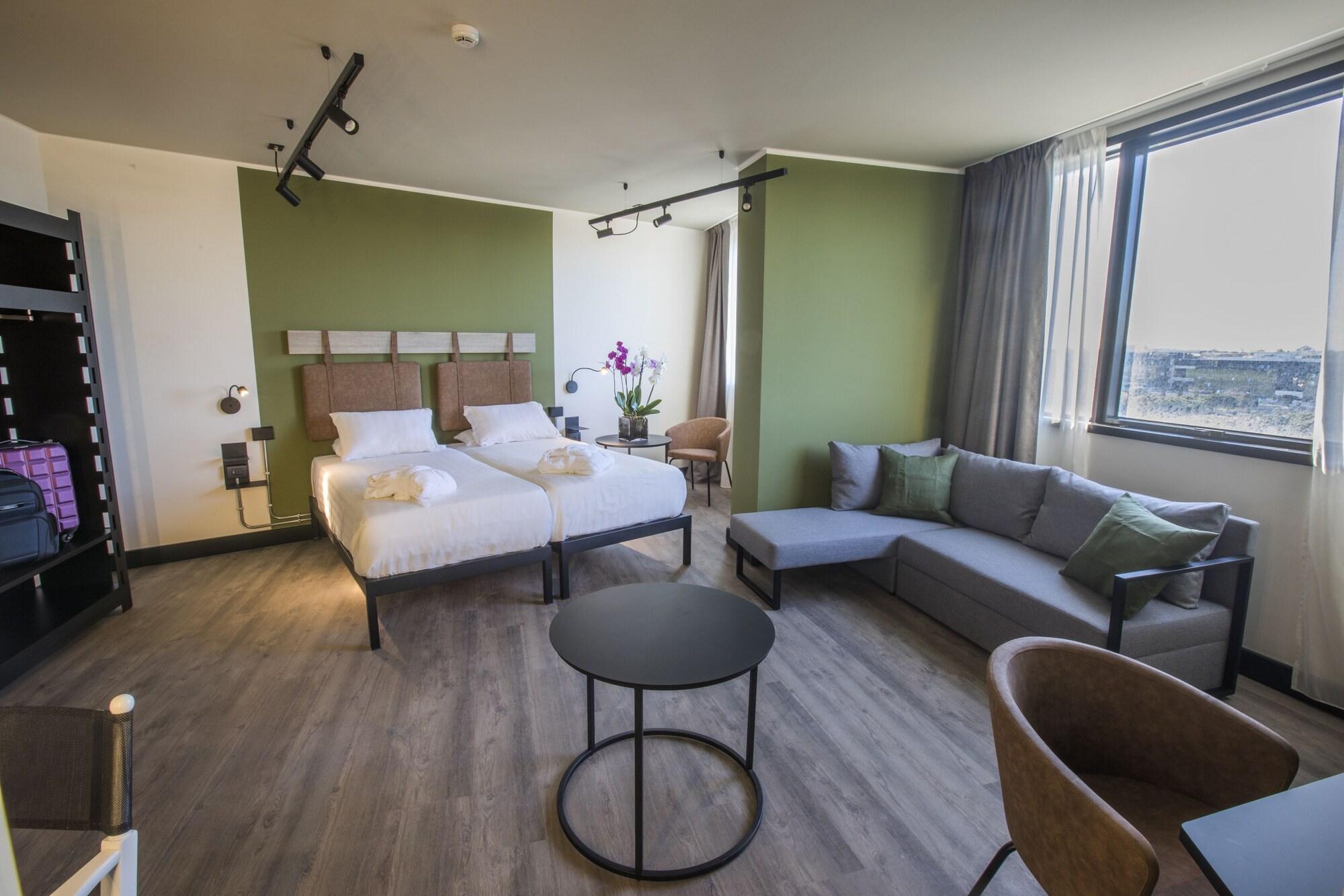 Hotel Mercure Cinecitta Rome
