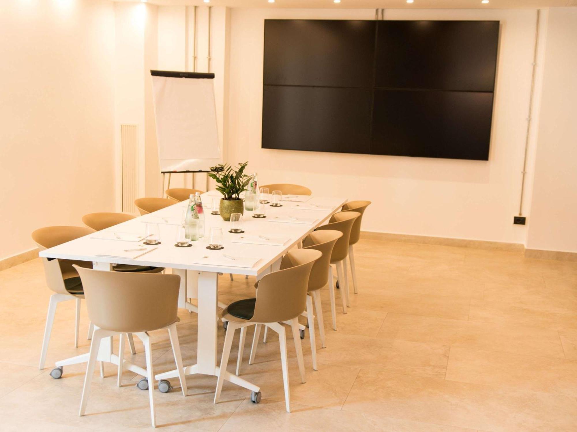 Mercure Cinecitta Hotel Rome